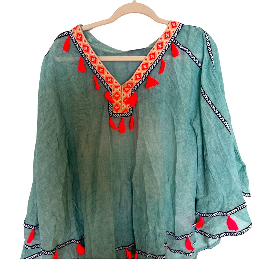 Shiraleah pull over / coverup